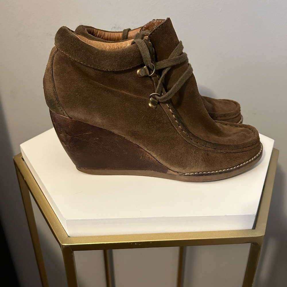 Wallabee Wedge Tie-up Boot, Gently Worn, Size 10